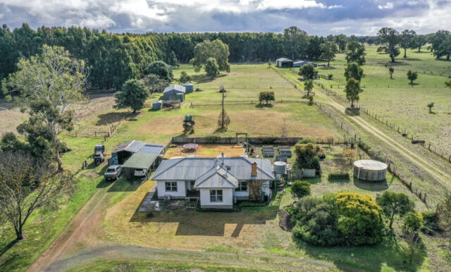 5215 Casterton-Edenhope Road, Kadnook VIC 3318