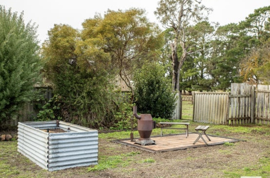 5215 Casterton-Edenhope Road, Kadnook VIC 3318