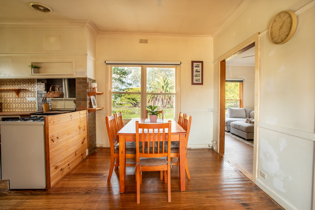 5215 Casterton-Edenhope Road, Kadnook VIC 3318