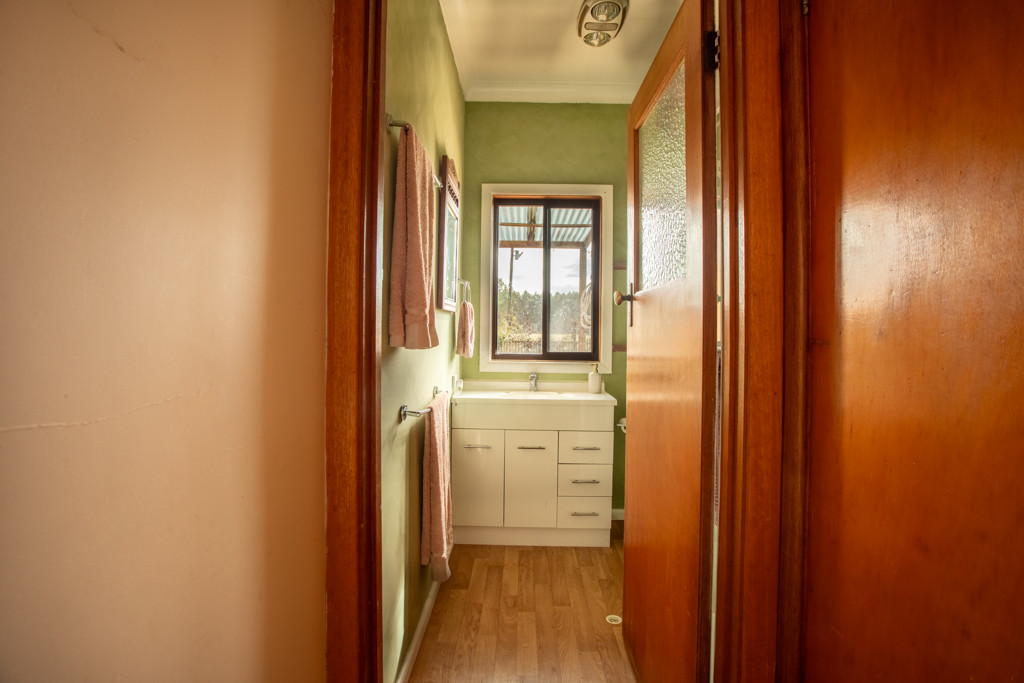 5215 Casterton-Edenhope Road, Kadnook VIC 3318