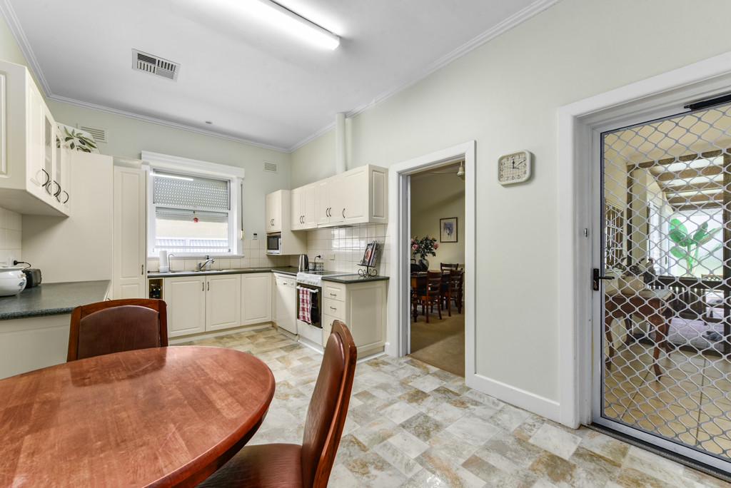 17 Lizzie Street, Penola SA 5277