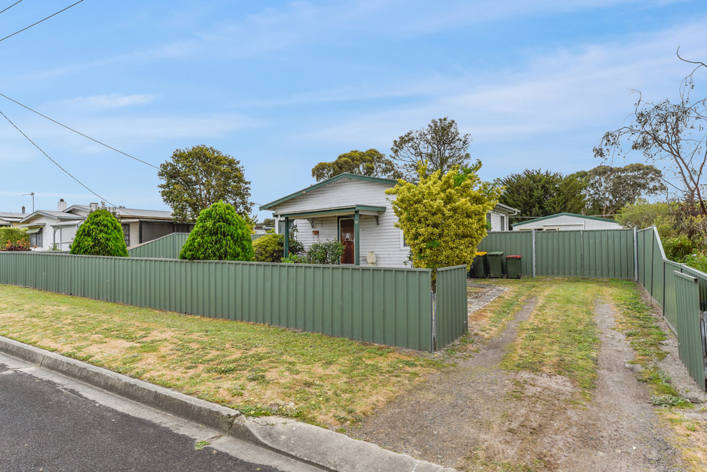 17 Coombe Street, Nangwarry SA 5277