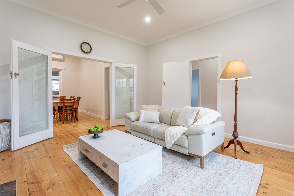 8 Adelaide Avenue, Naracoorte SA 5271