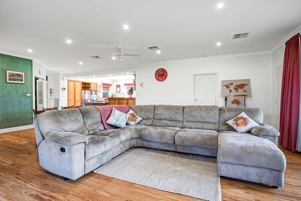 2-4 Miamba Close, Penola SA 5277