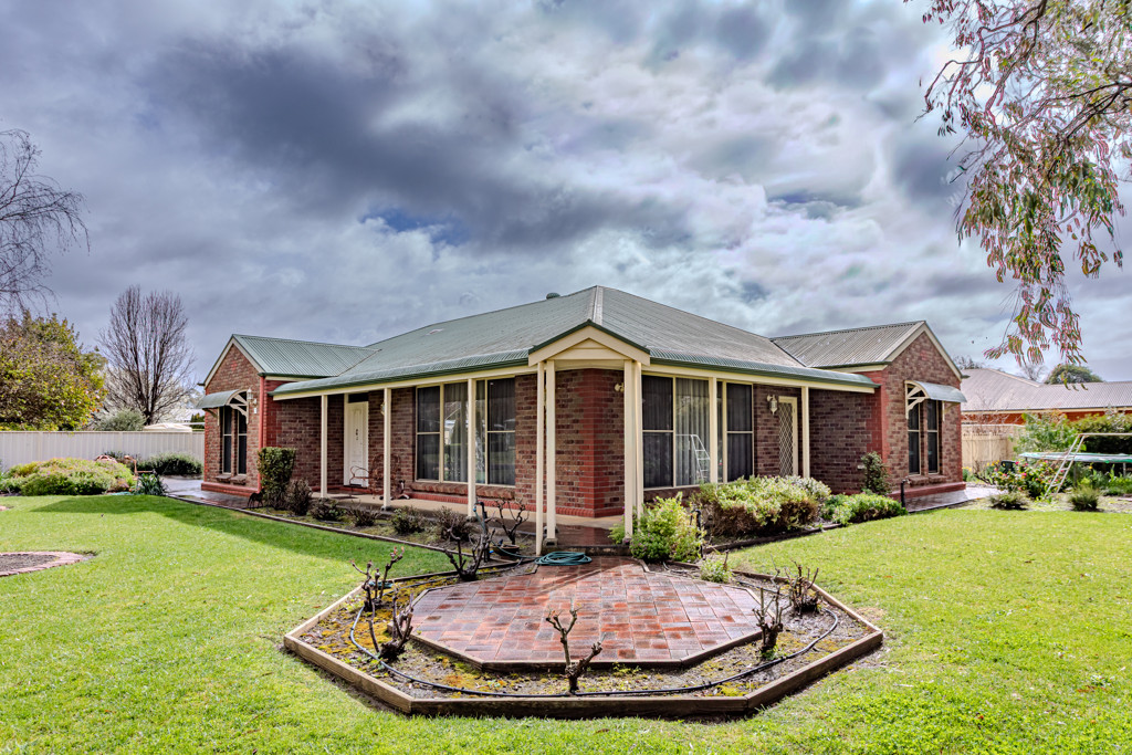 2-4 Miamba Close, Penola SA 5277