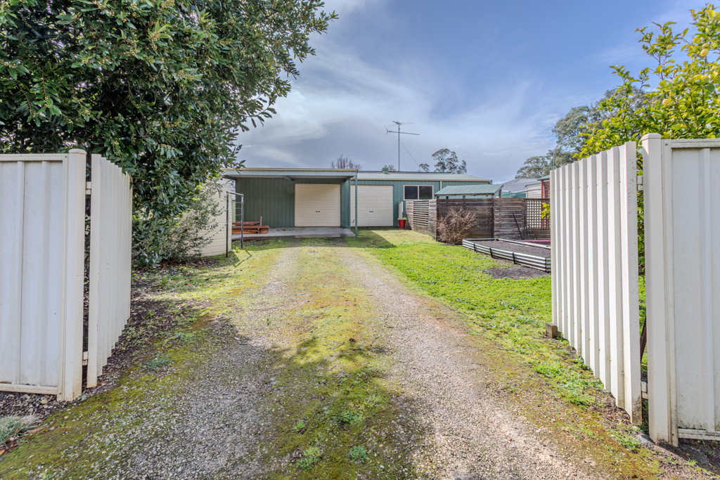 2-4 Miamba Close, Penola SA 5277