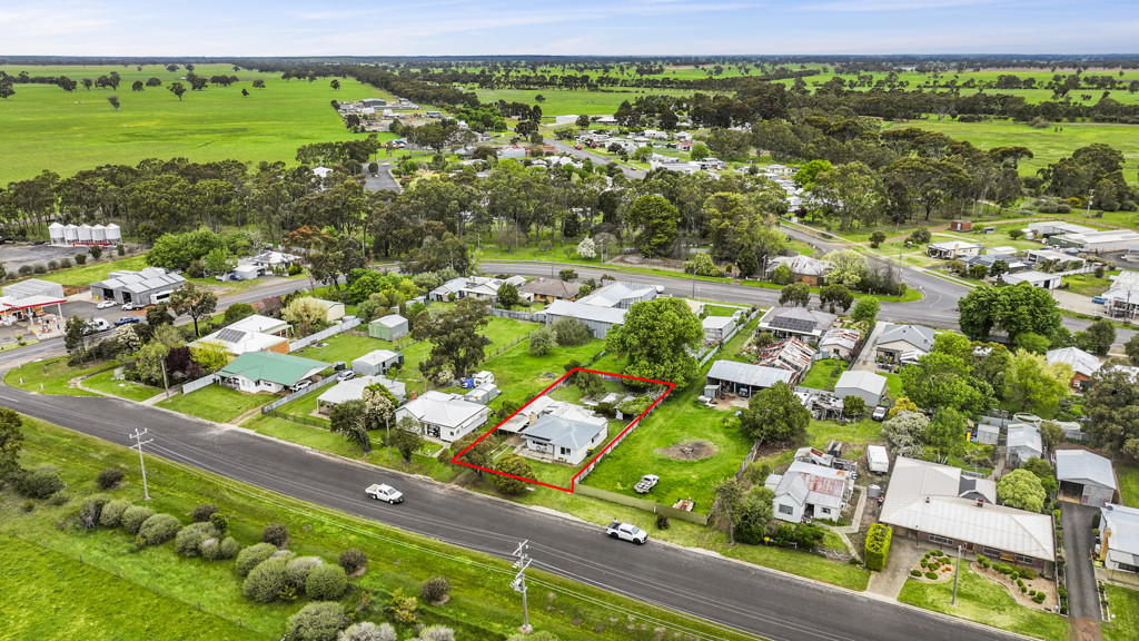 9 Lake Street, Edenhope VIC 3318