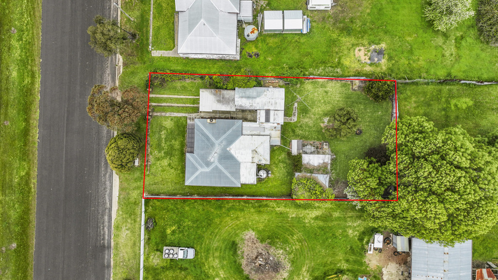 9 Lake Street, Edenhope VIC 3318