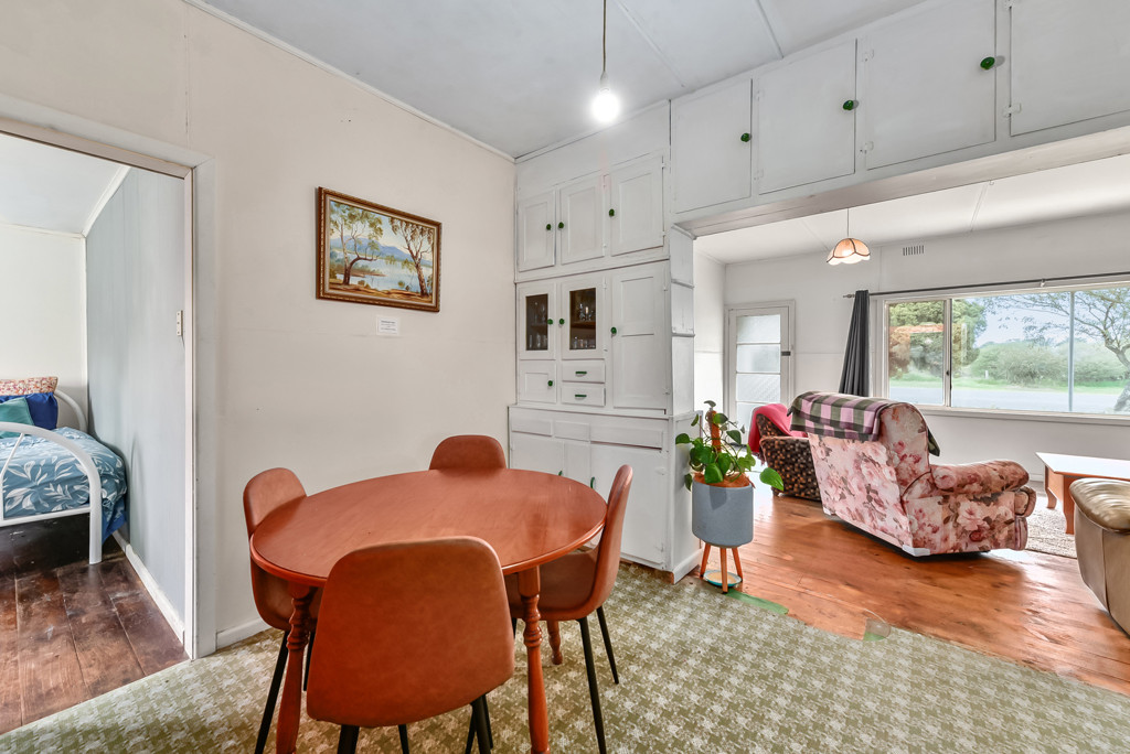 9 Lake Street, Edenhope VIC 3318