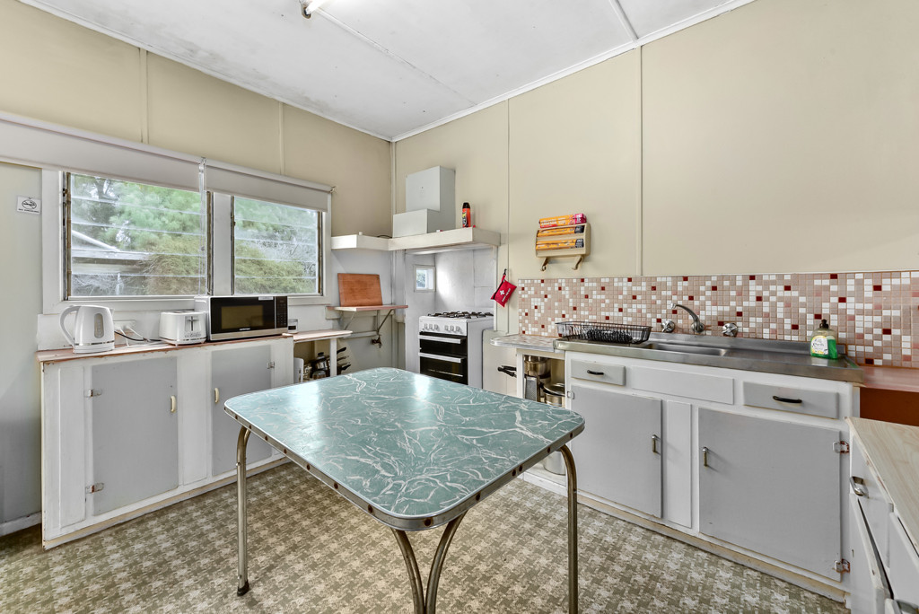 9 Lake Street, Edenhope VIC 3318