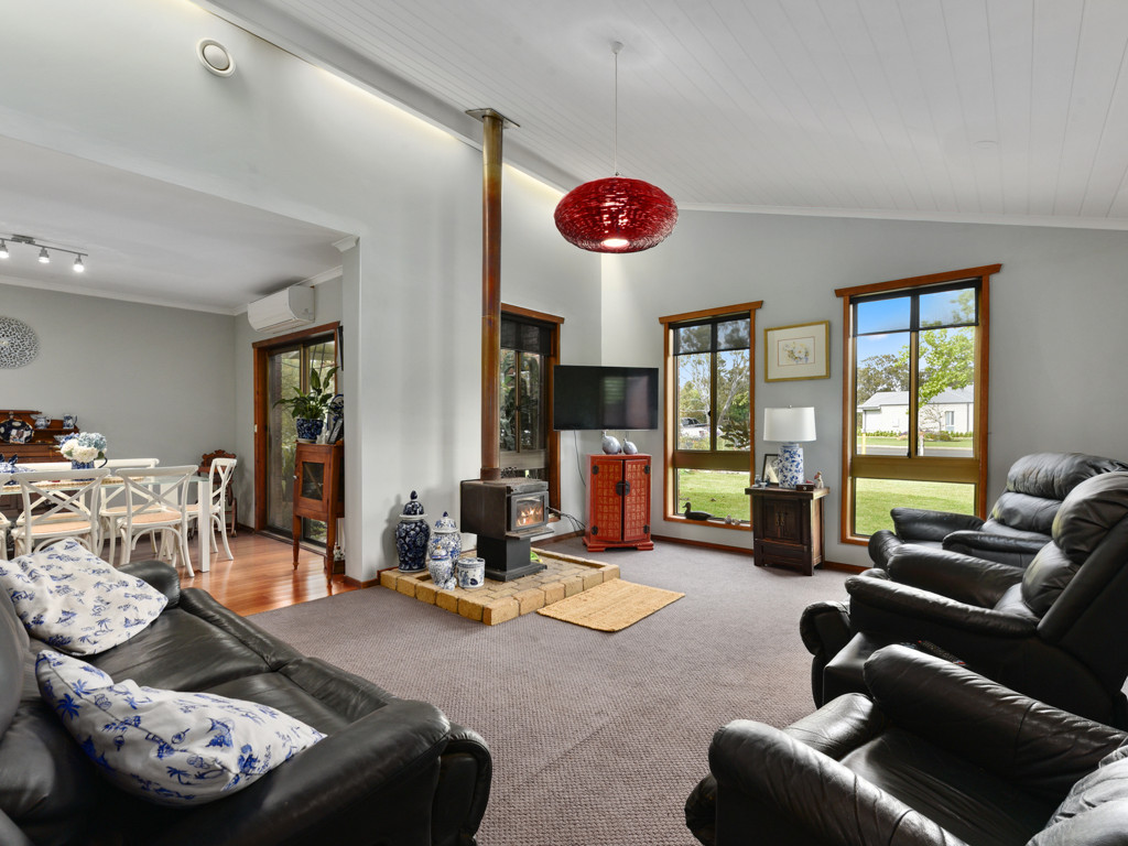 36 Wannon Avenue, Edenhope VIC 3318