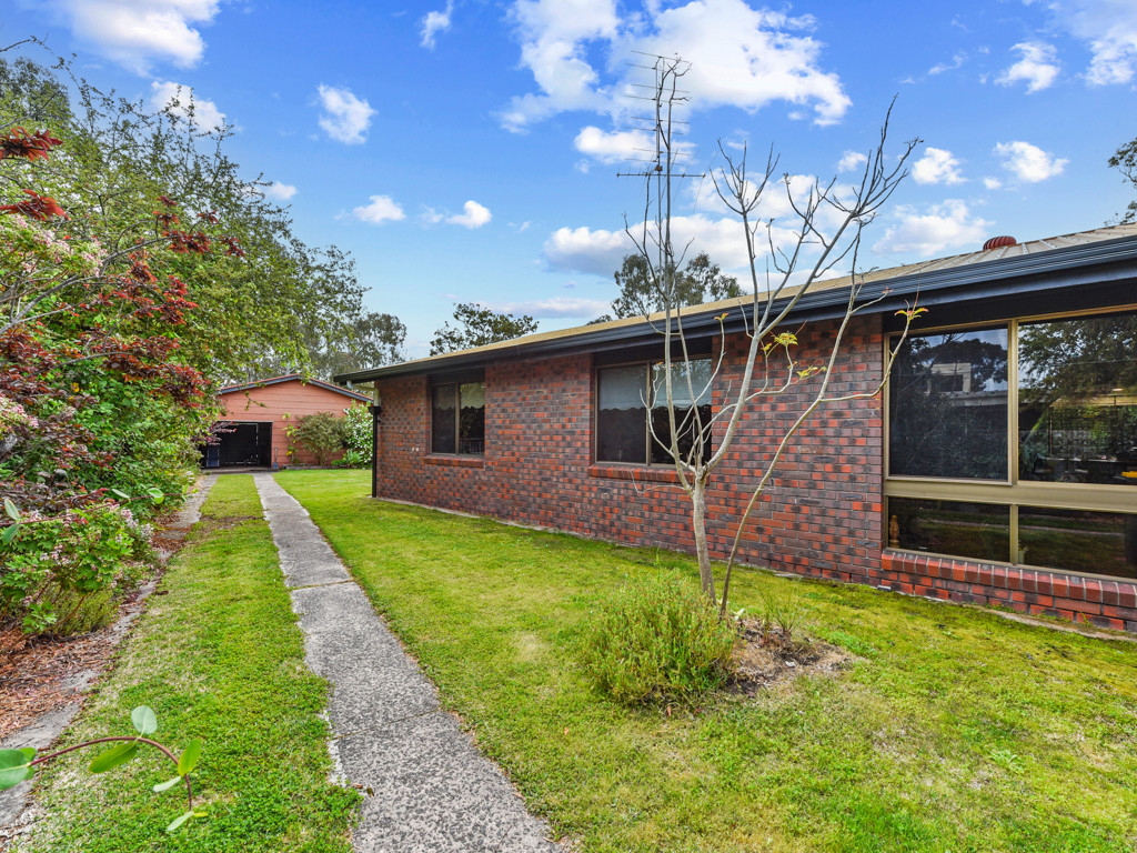 36 Wannon Avenue, Edenhope VIC 3318