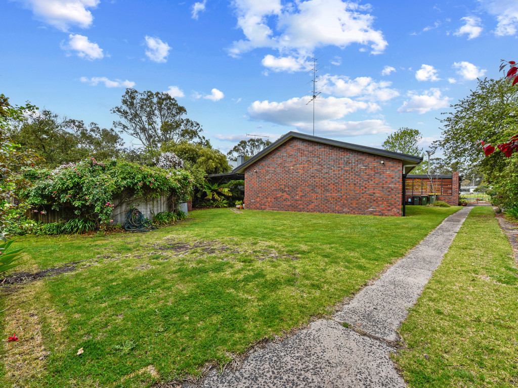 36 Wannon Avenue, Edenhope VIC 3318