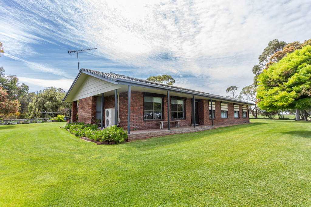 17 Clarksons Road, Naracoorte SA 5271