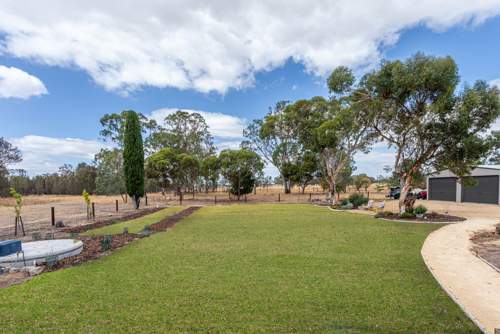 Lots 124 and 127 High Street, Frances SA 5262