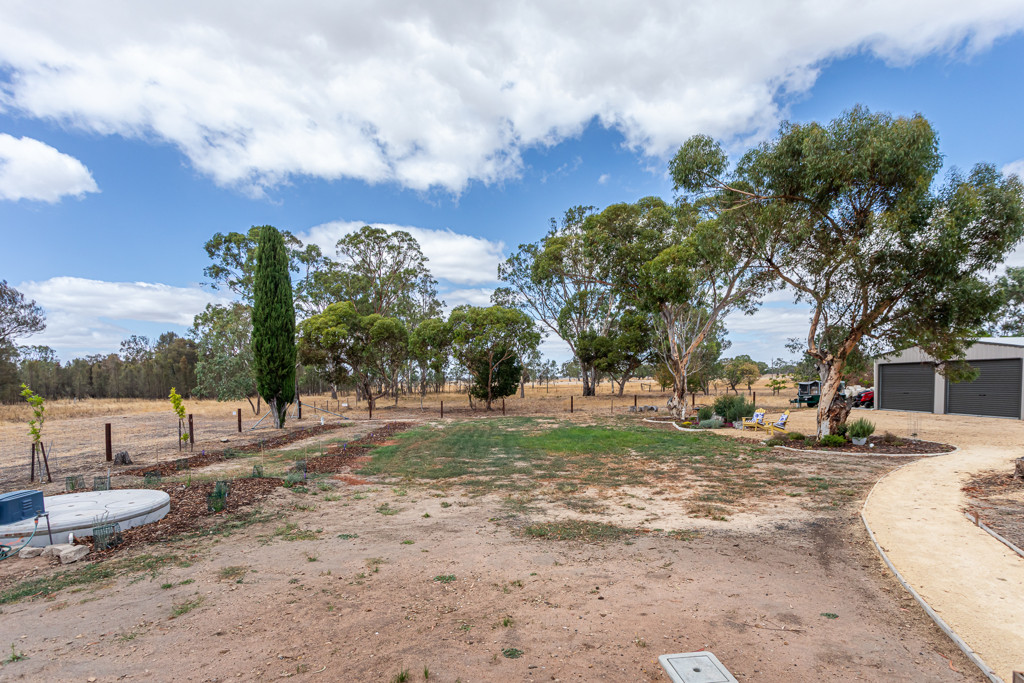 Lots 124 and 127 High Street, Frances SA 5262