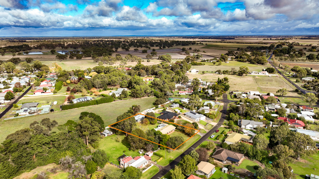 8 Julian Street West, Penola SA 5277