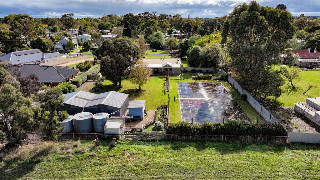 8 Julian Street West, Penola SA 5277