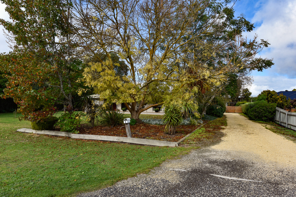 8 Julian Street West, Penola SA 5277