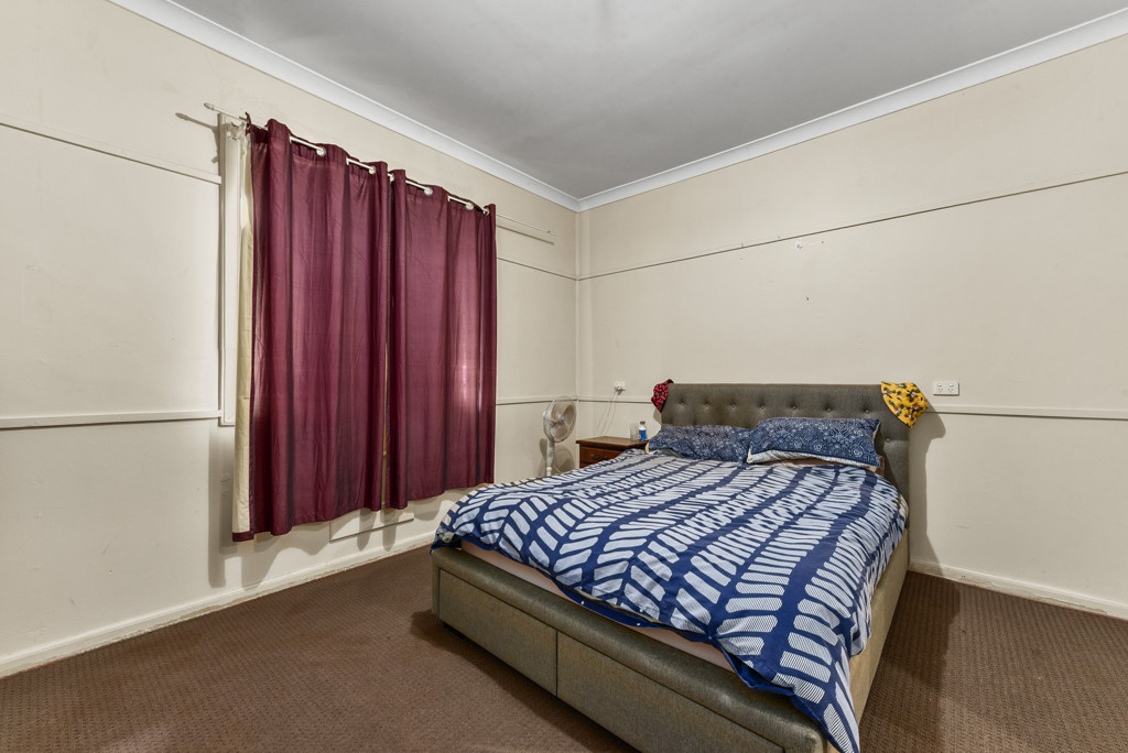 1 and 2/4 Portland Street, Penola SA 5277