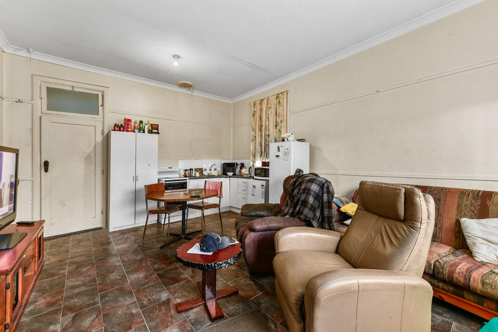 1 and 2/4 Portland Street, Penola SA 5277