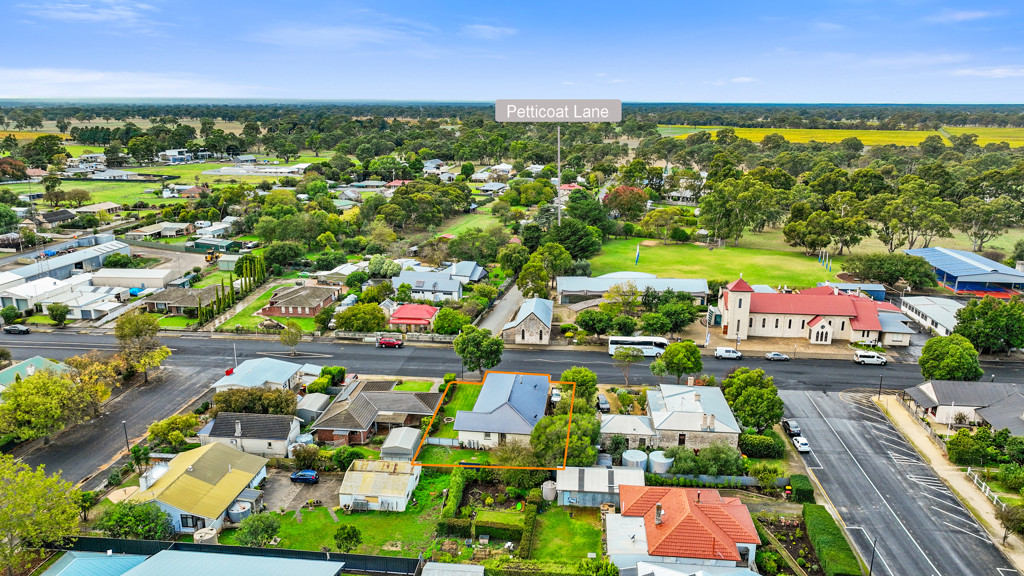 1 and 2/4 Portland Street, Penola SA 5277
