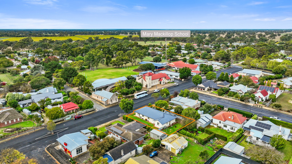 1 and 2/4 Portland Street, Penola SA 5277