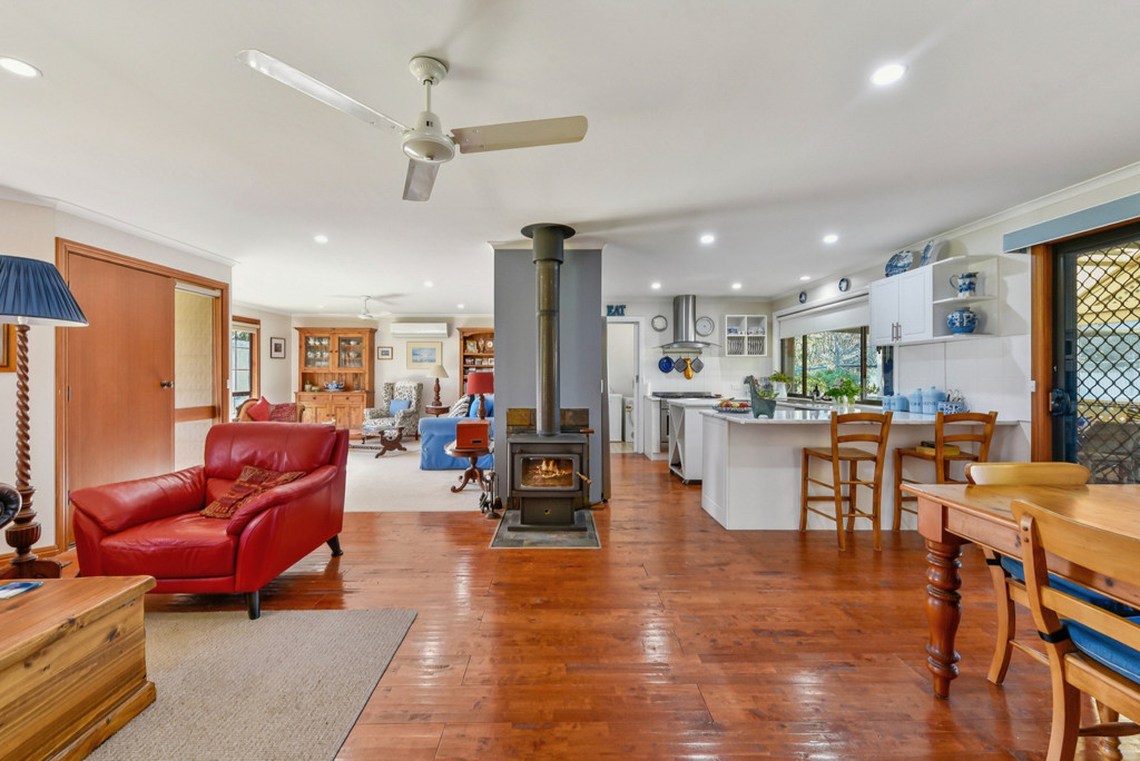 8 Julian Street West, Penola SA 5277