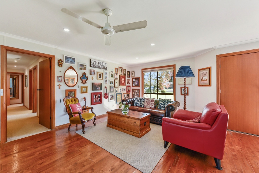8 Julian Street West, Penola SA 5277