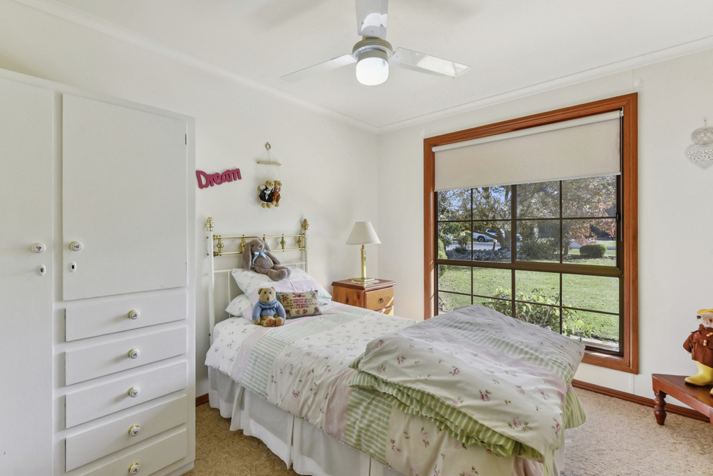 8 Julian Street West, Penola SA 5277