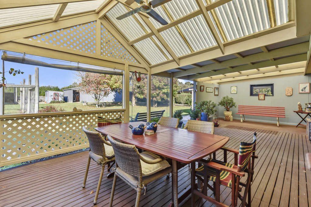 8 Julian Street West, Penola SA 5277